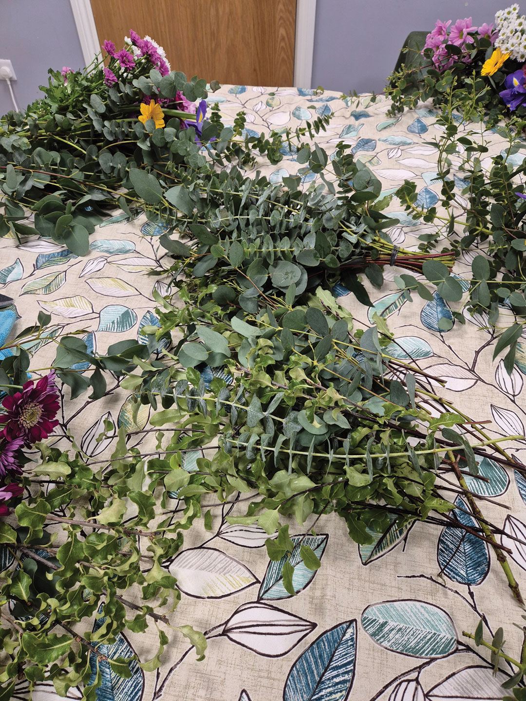 Olivias Flowers loose leaves and flowers